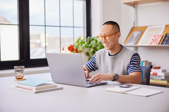 La vente guidée par l'IA aide votre équipe commerciale à vendre plus intelligemment.